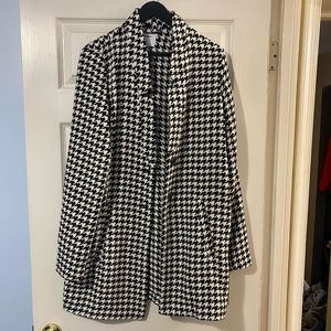 Old Navy Women’s houndstooth long coat